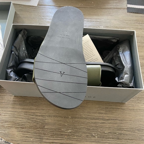 Aquatalia Ileena SZ 9 Olive NWT and box - Picture 5 of 5